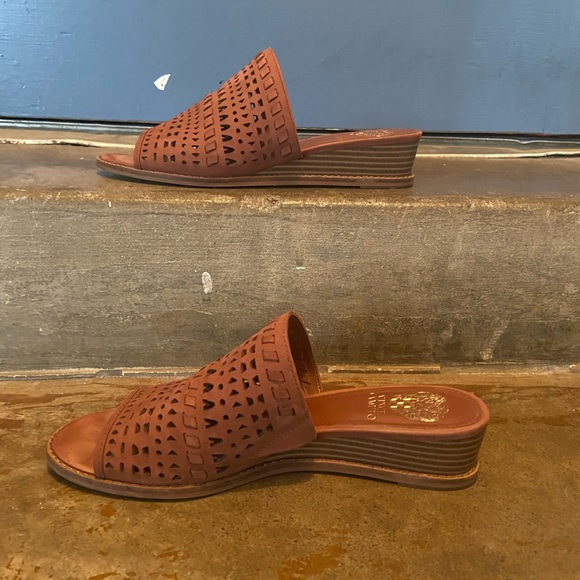 Vince Camuto leather wedge slide sandal - Picture 3 of 8